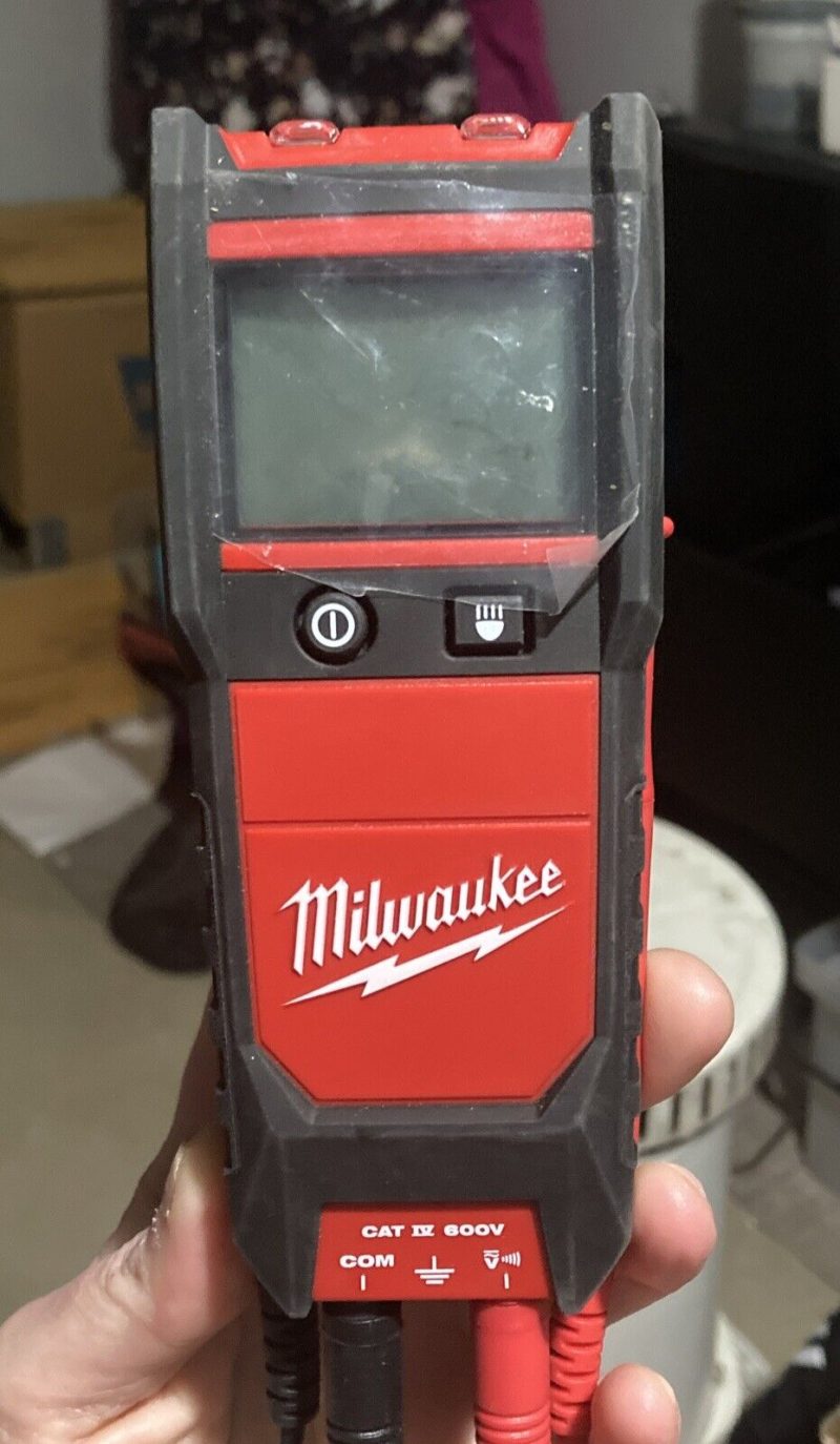 Milwaukee 2213-20 600V Voltage/Continuity Digital Meter w/Resistance NEW** NEW**